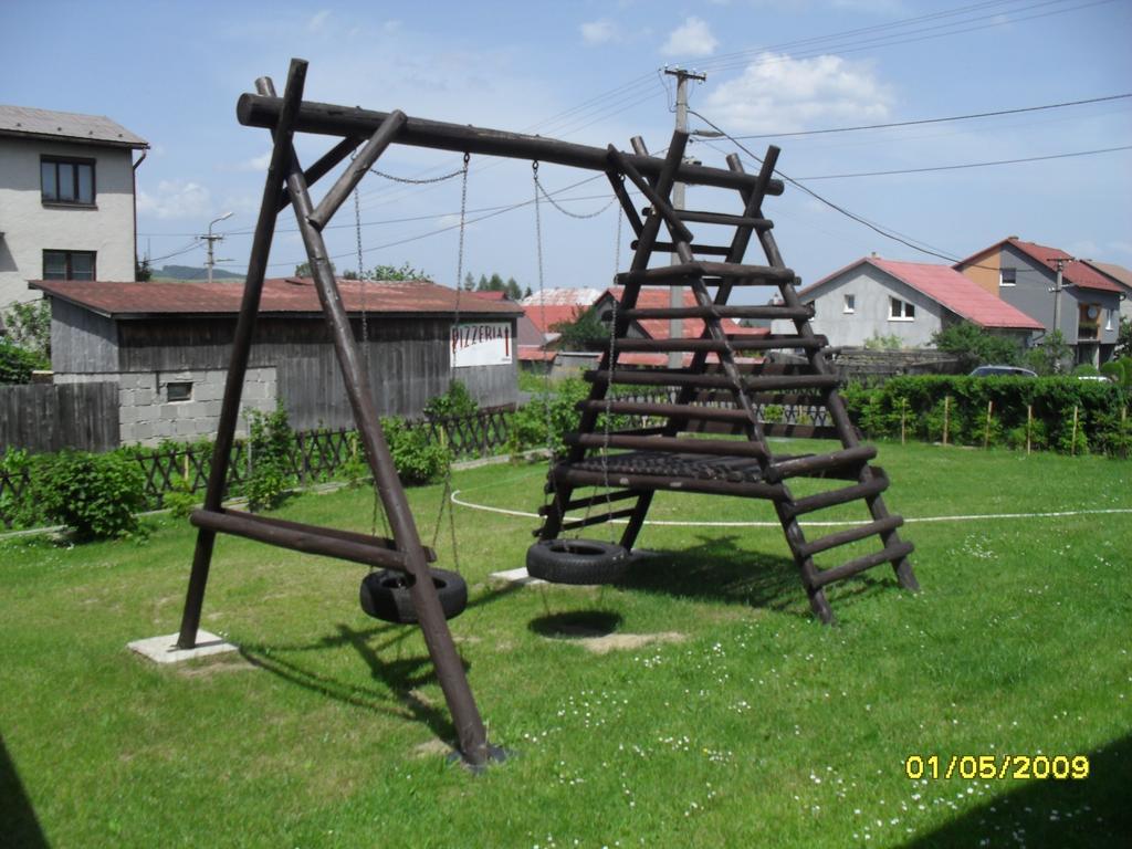 Penzion U Peta Hrustin Buitenkant foto