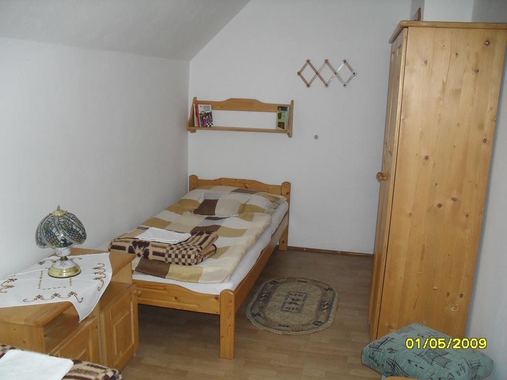 Penzion U Peta Hrustin Buitenkant foto